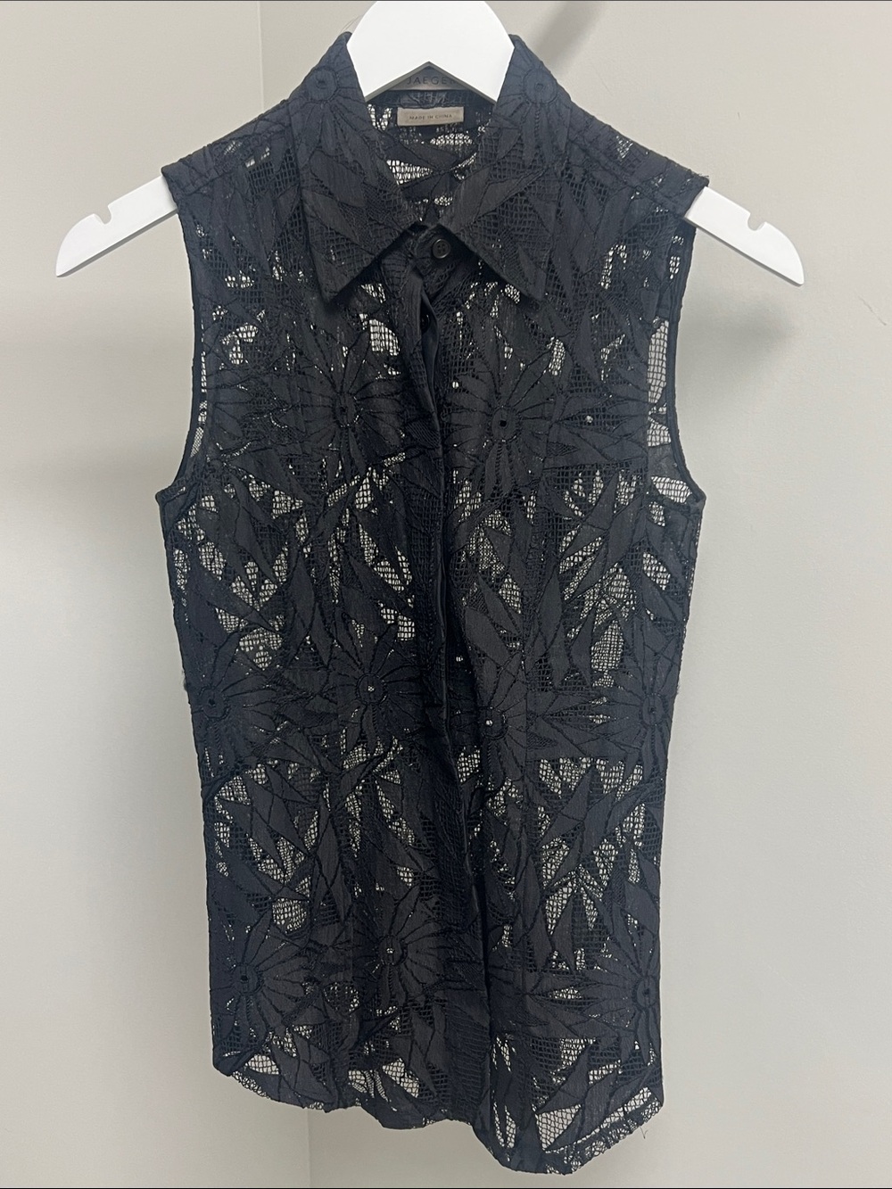 Black Sleeveless Lace Button-Front Camisole